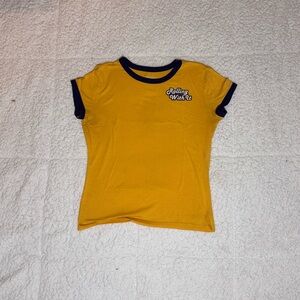 Arizona Jean Company Yellow and Blue Short Sleeve Tee